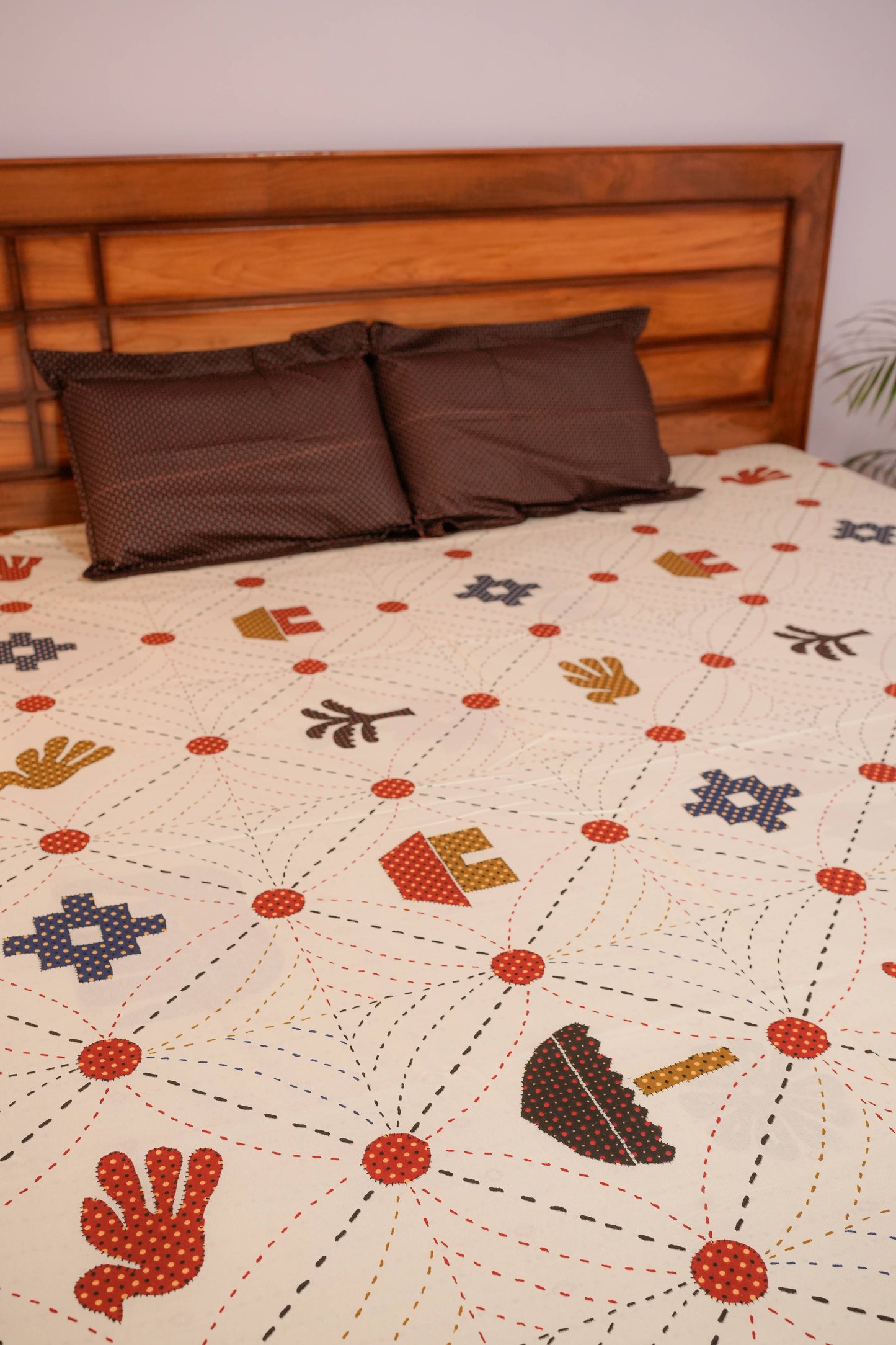 Gujri patch Cotton Bedsheet (Off White)