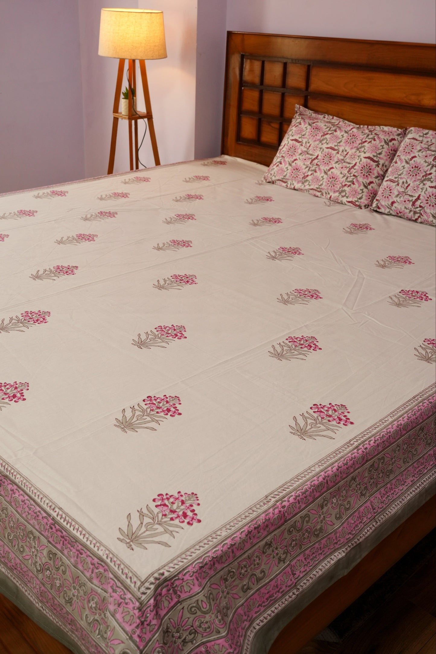 Botanical Pattern Hand block Cotton Bedsheet (White)