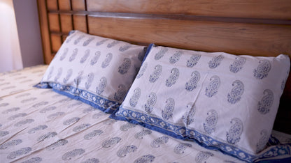 Paisley Print Hand Block Cotton Bedsheet (White)